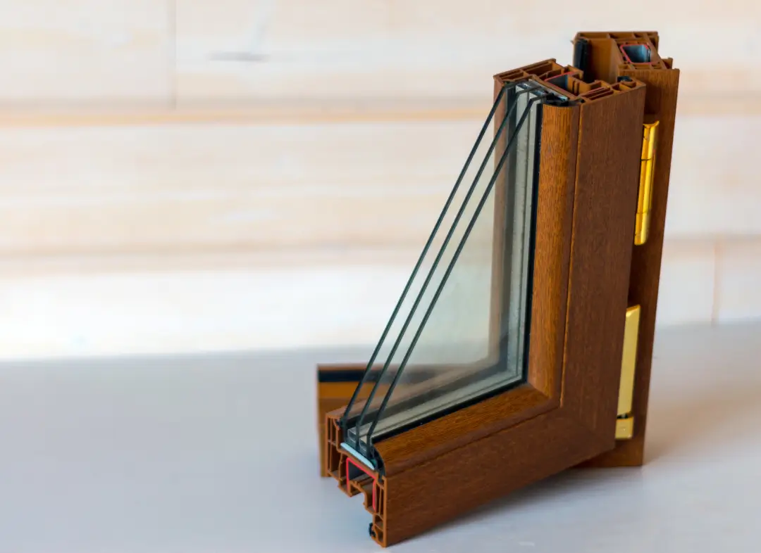 Installation de fenêtre en bois sur mesure Quillan